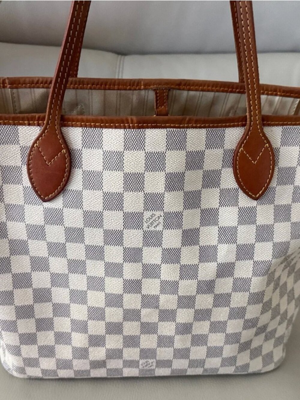Authentic Louis Vuitton Neverfull MM in Damier Azur